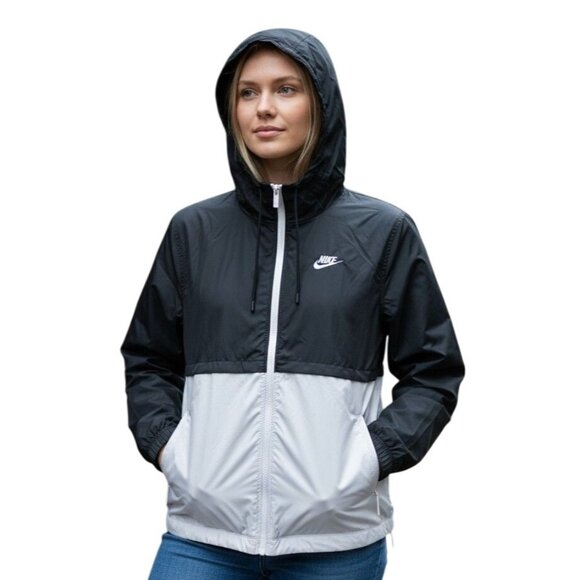Nike Running Repel Reflective Jacket DM6179-011 Black White Women's Small NEW - Picture 2 of 14